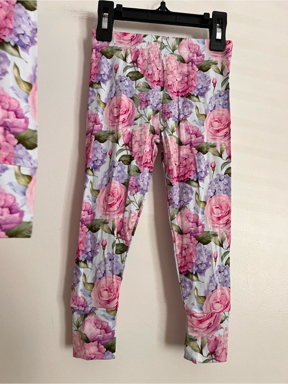 Bums & Roses Floral Ruffle-Shoulder Pajama Set - Pink & Purple - Picture 6 of 7